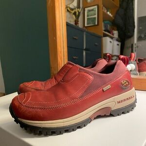 Merrell Women’s Red Moc Polar
